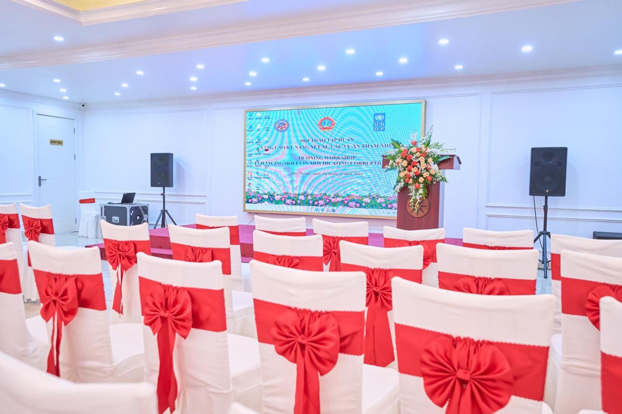 Le Haute Hotel Hai Phong Exterior foto